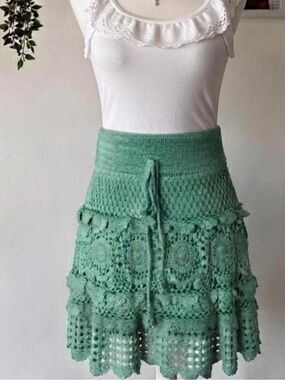 Solitaire Mint Green Crochet Midi Skirt